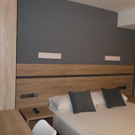 Hostal Alda Palencia Plaza Luaran gambar