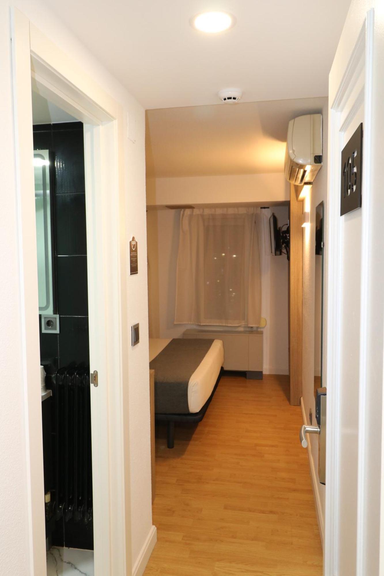 Hostal Alda Palencia Plaza Luaran gambar