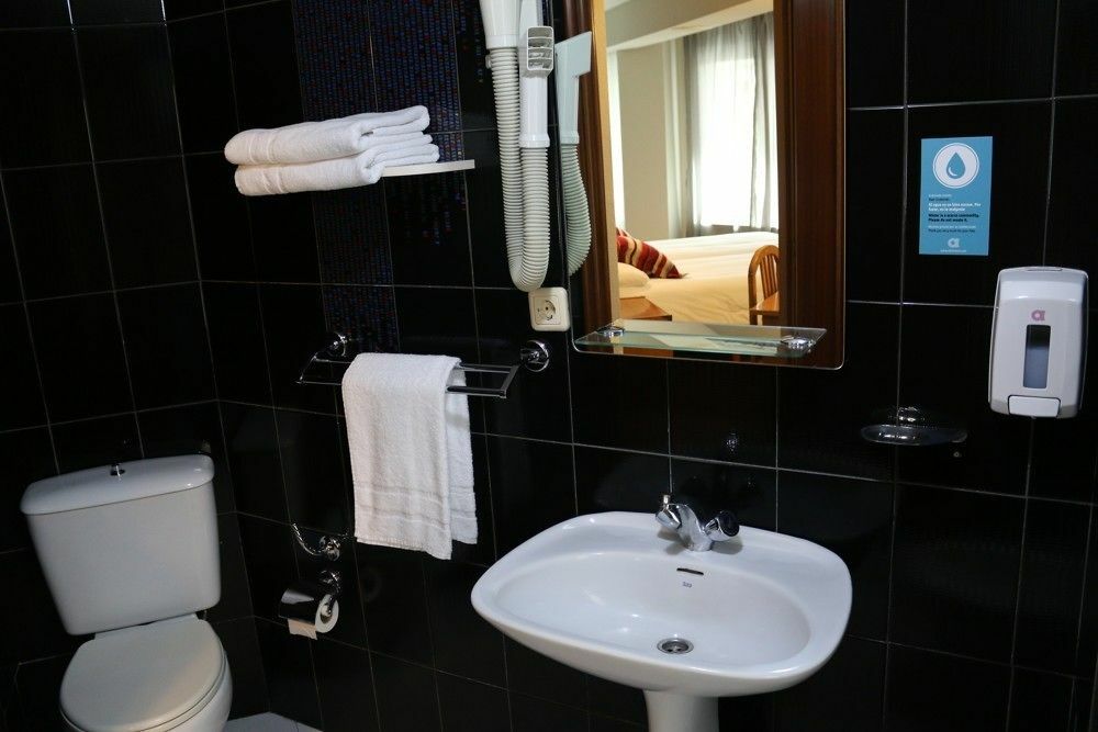 Hostal Alda Palencia Plaza Luaran gambar